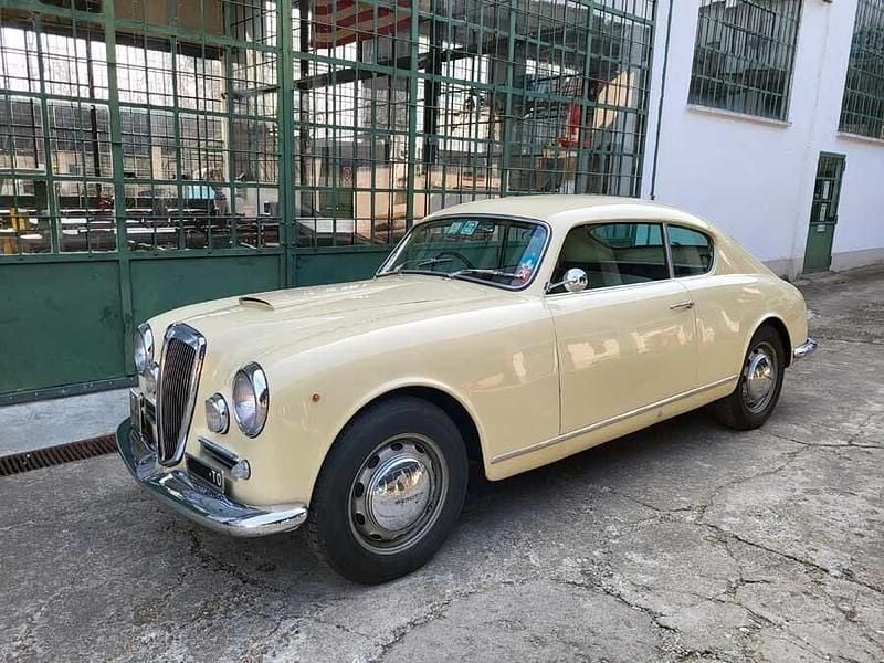 Usata Lancia Aurelia 118 CV (86 kW) 1954 Beige Coupé