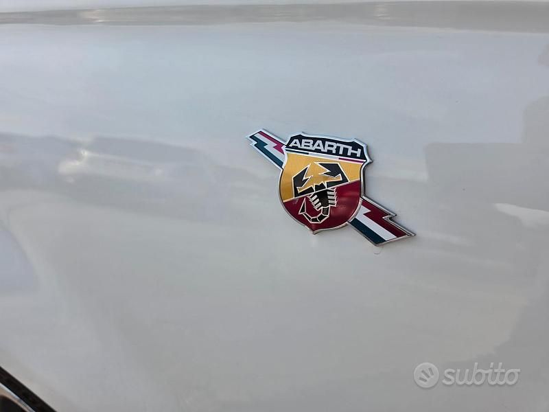 Usata Abarth 500C 140 CV (102 kW) 2011 Bianco Cabrio