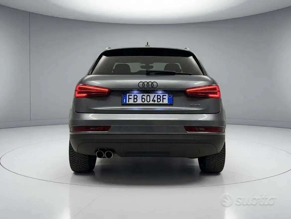 Usata Audi Q3 150 CV (110 kW) 2015 Grigio SUV