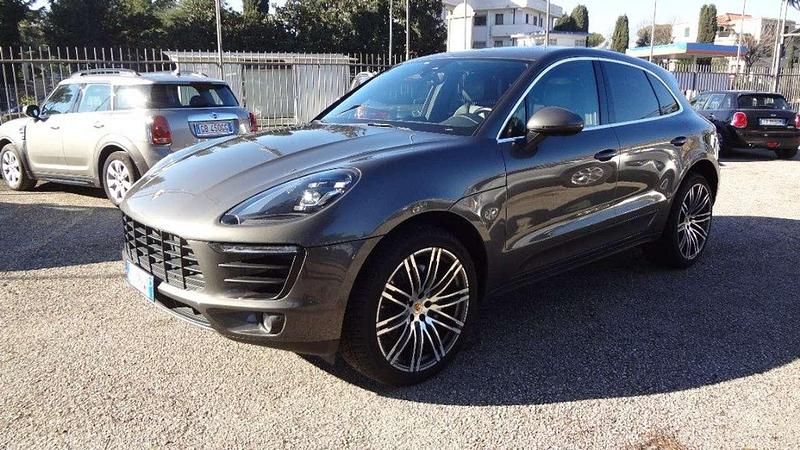 Usata Porsche Macan Sport 250 CV (183 kW) 2017 Grigio SUV