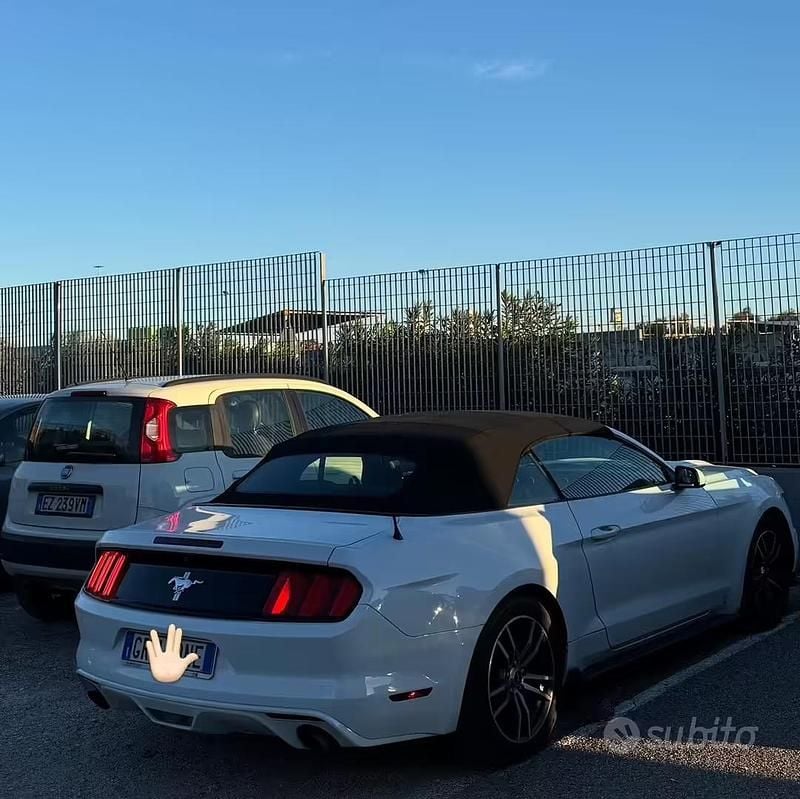 Usata Ford Mustang 421 CV (309 kW) 2015 Bianco Cabrio