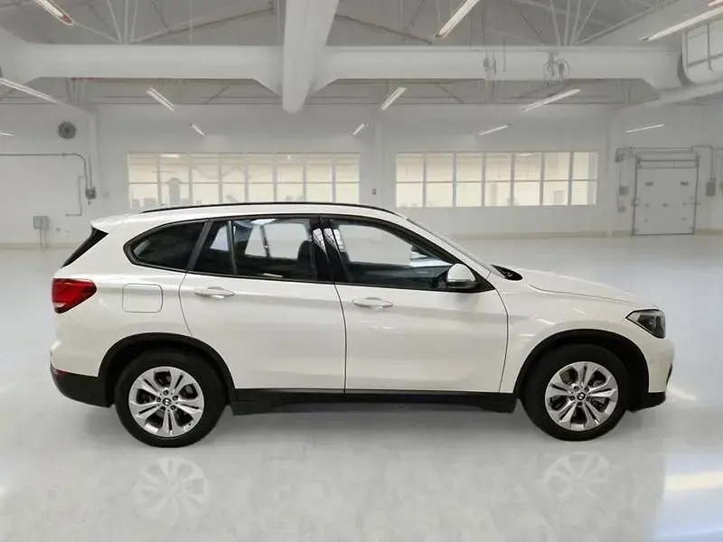 Usata BMW X1 Advantage 125 CV (91 kW) 2021 Bianco SUV