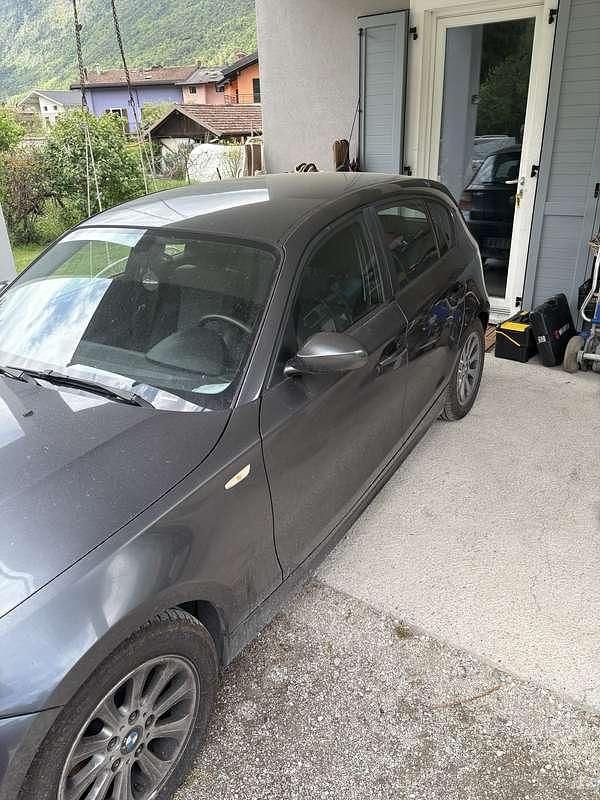 Gebraucht BMW 118 122 PS (89 kW) 2007 Kleinwagen