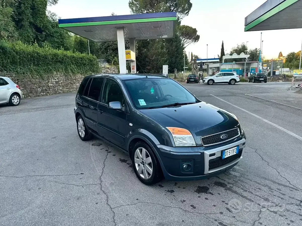 Usata Ford Fusion 101 CV (74 kW) 2009 Utilitaria