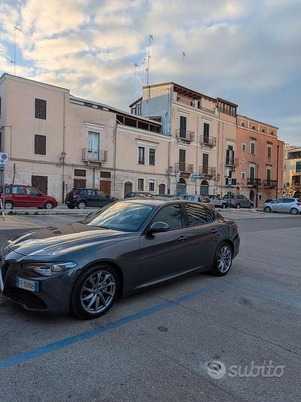 Usata Alfa Romeo Giulia 150 CV (110 kW) 2018 Berlina