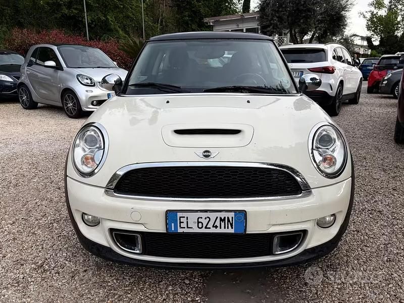 Usata Mini Cooper SD 143 CV (105 kW) 2011 Bianco Utilitaria