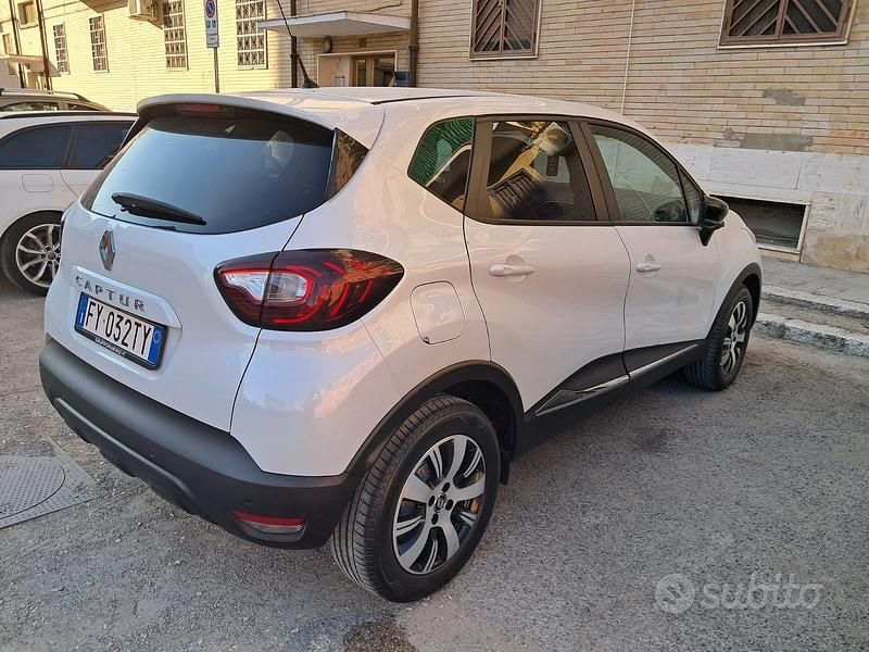 Usata Renault Captur 2019 Bianco SUV