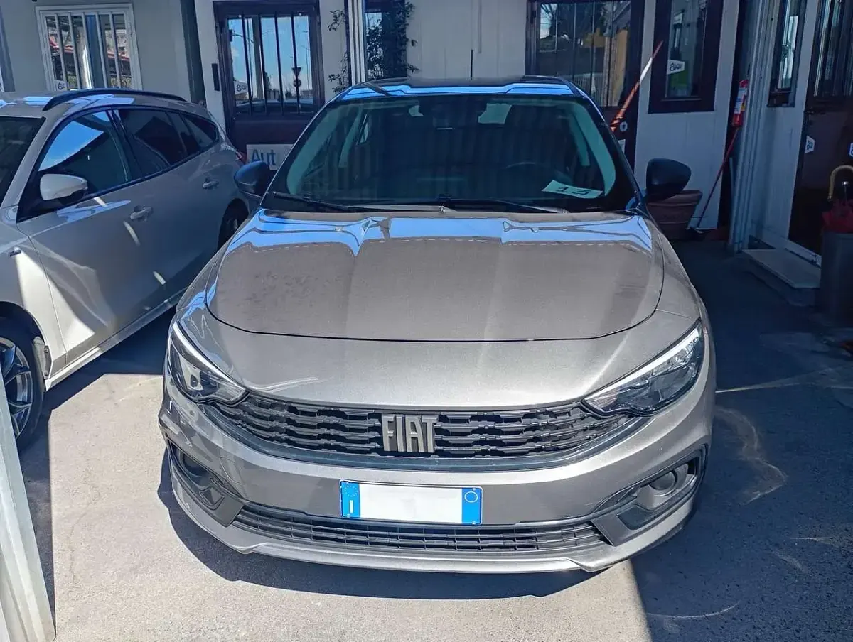 Usata Fiat Tipo 101 CV (74 kW) 2023 Grigio Berlina