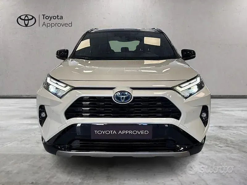 Usata Toyota RAV4 Hybrid Style 218 CV (160 kW) 2022 Bianco SUV