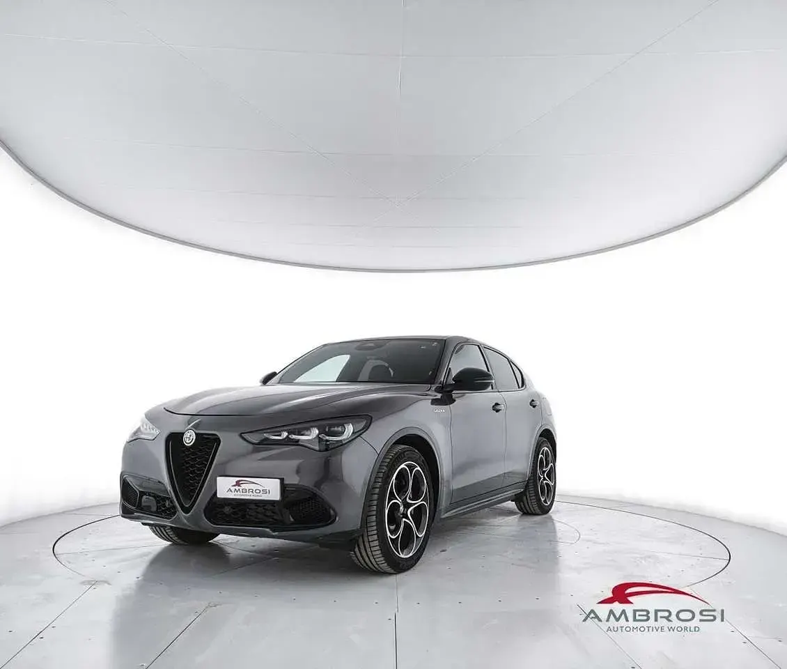 Usata Alfa Romeo Stelvio Veloce 210 CV (154 kW) 2025 SUV
