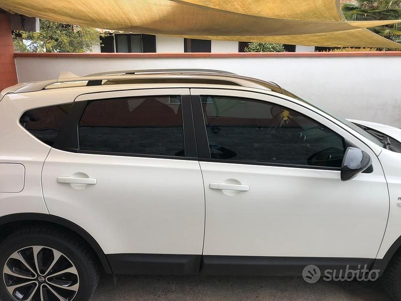 Usata Nissan Qashqai N-TEC 131 CV (96 kW) 2012 Bianco SUV