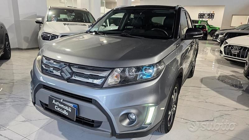 Grigio Usata 2015 Suzuki Vitara SUV | 10.990 € (Super prezzo) - Immagine 1/4