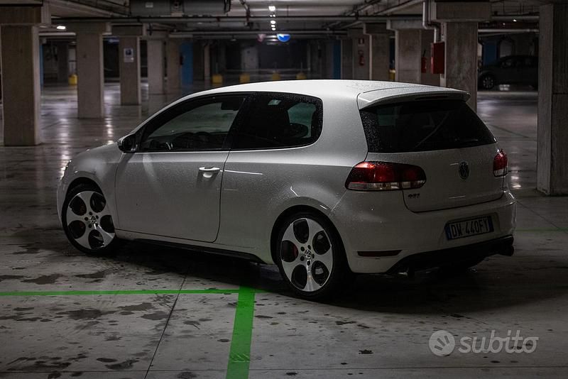 Usata VW Golf VI GTI 211 CV (155 kW) 2009 Bianco Utilitaria