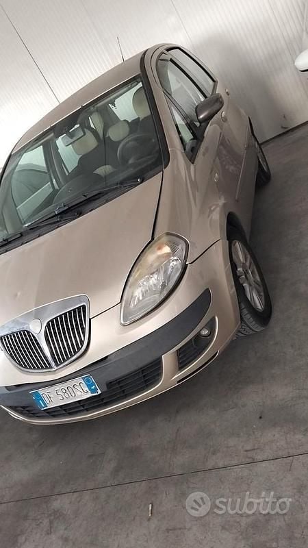 Usata Lancia Musa 101 CV (74 kW) 2007 Monovolume