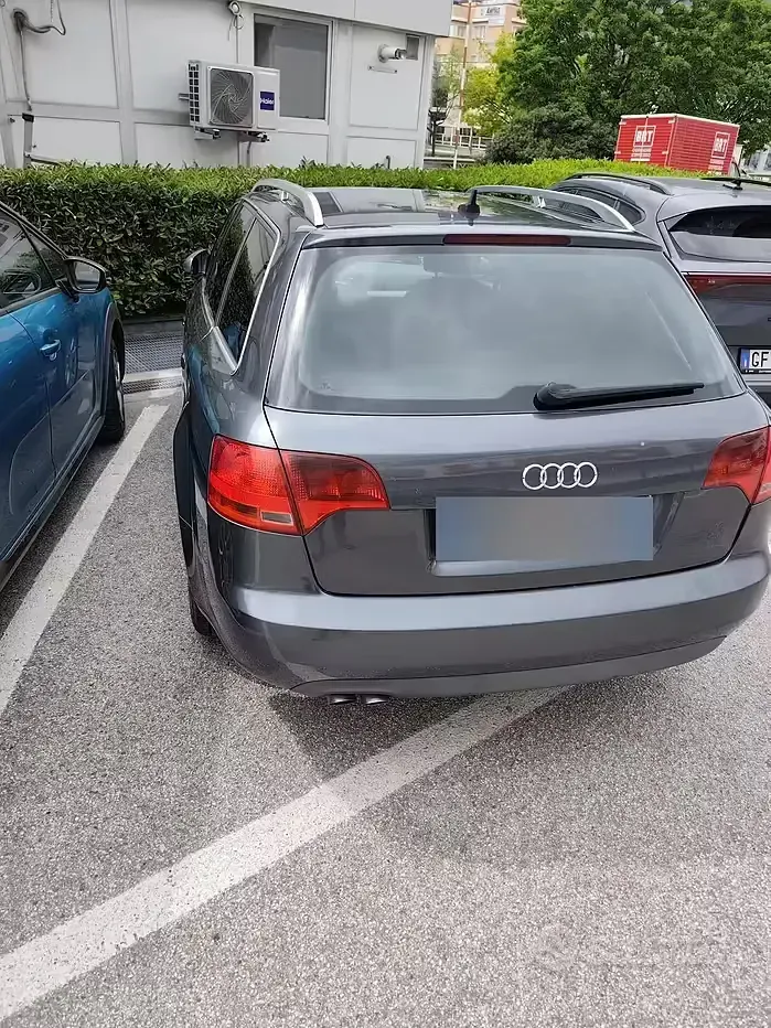 Usata Audi A4 116 CV (85 kW) 2007 Grigio Station wagon