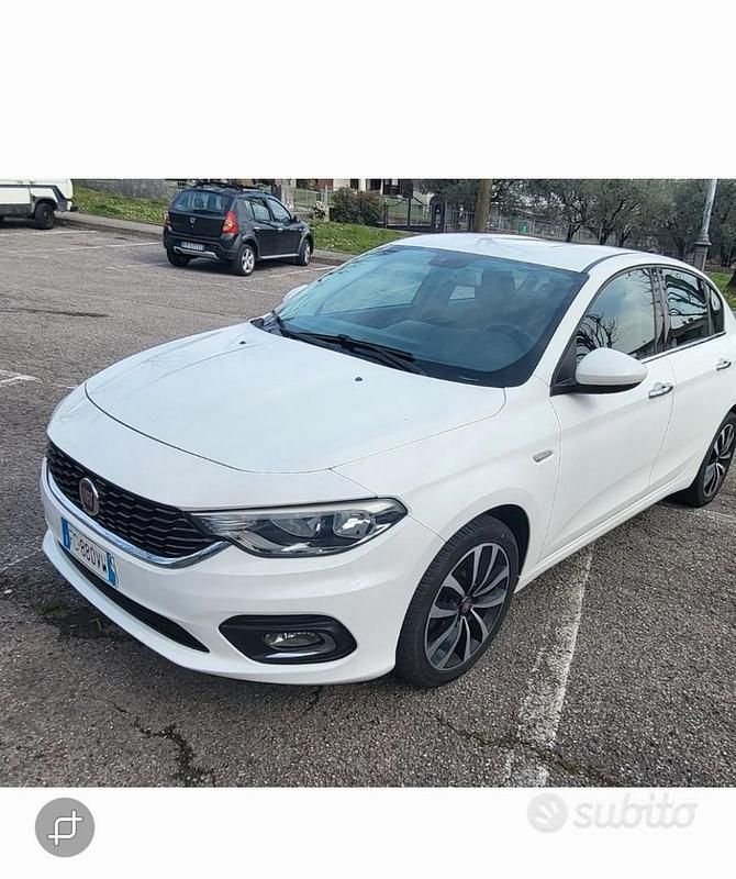 Usata Fiat Tipo 120 CV (88 kW) 2016 Bianco Berlina