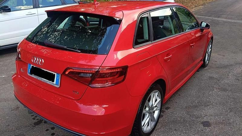 Usata Audi A3 Business 110 CV (80 kW) 2016 Rosso Berlina