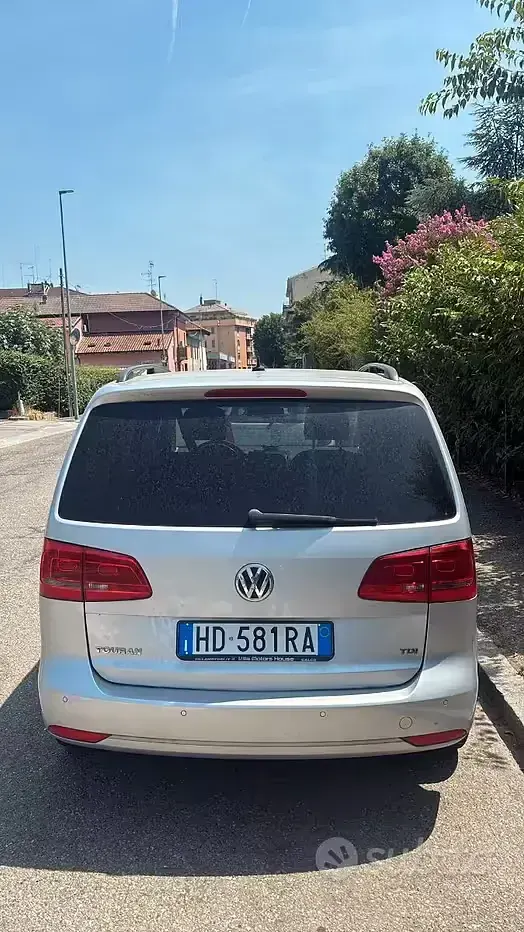 Usata VW Touran 105 CV (77 kW) 2014 Grigio Monovolume