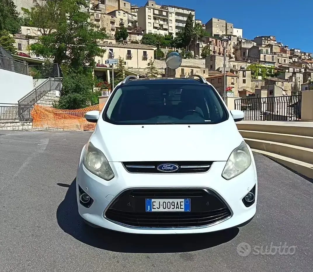 Usata Ford C-MAX Titanium 116 CV (85 kW) 2012 Bianco Monovolume