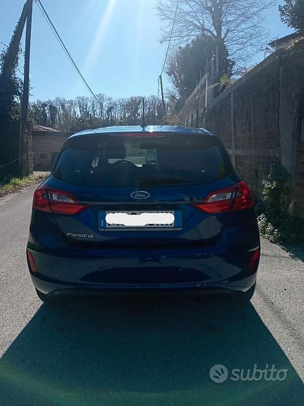 Usata Ford Fiesta Titanium 85 CV (62 kW) 2018 Blu Utilitaria