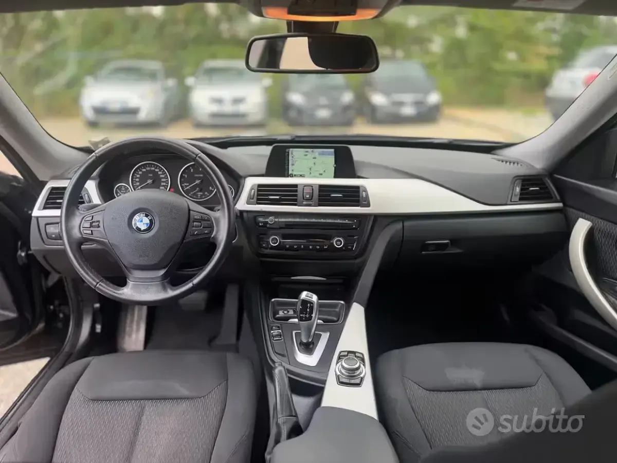 Usata BMW 318 143 CV (105 kW) 2015 Nero Berlina