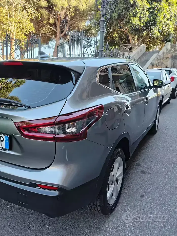 Usata Nissan Qashqai 2020 Grigio SUV
