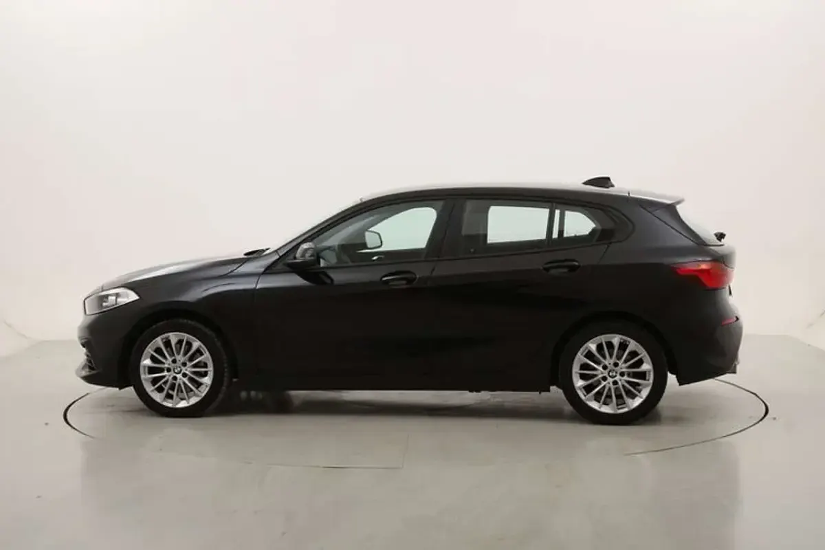 Usata BMW 116 Advantage 116 CV (85 kW) 2022 Nero Utilitaria