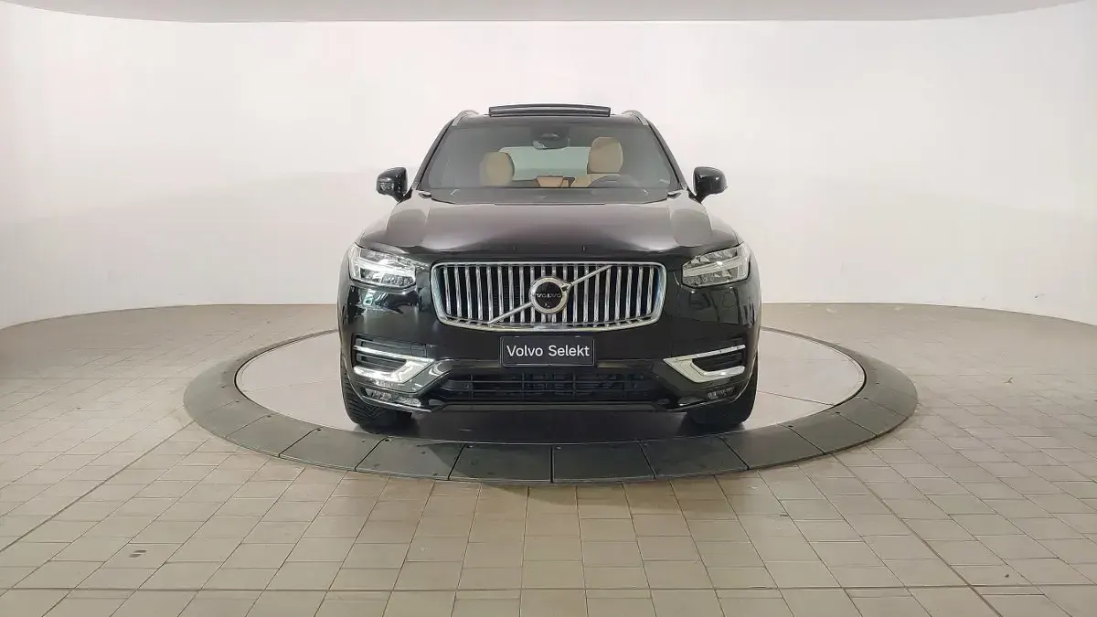 Usata Volvo XC90 184 CV (135 kW) 2024 Nero SUV