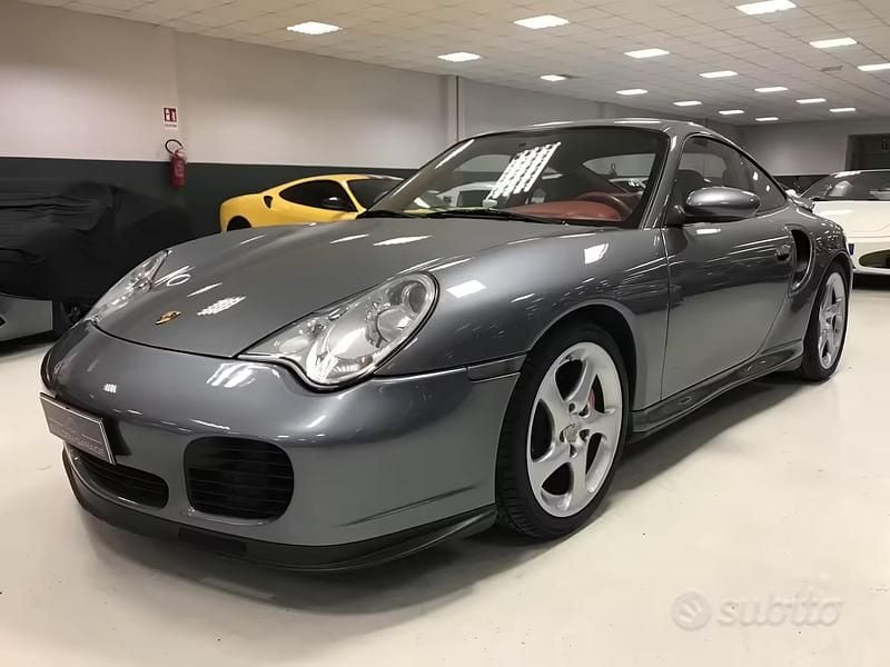 Usata Porsche 996 Turbo 420 CV (308 kW) 2000 Grigio Coupé