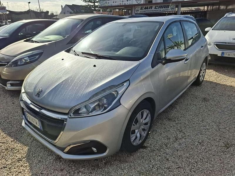 Usata Peugeot 208 Active 75 CV (55 kW) 2016 Other Utilitaria