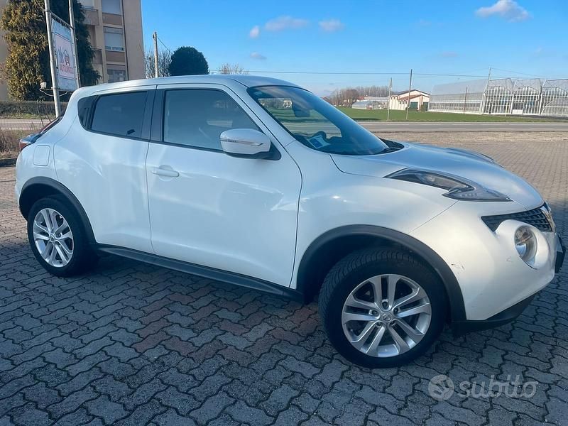 Usata Nissan Juke Acenta 110 CV (80 kW) 2017 Bianco SUV