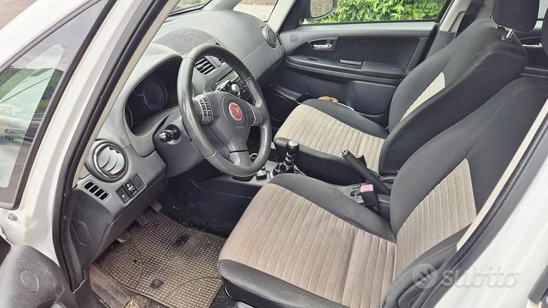 Usata Fiat Sedici 135 CV (99 kW) 2010 Bianco SUV