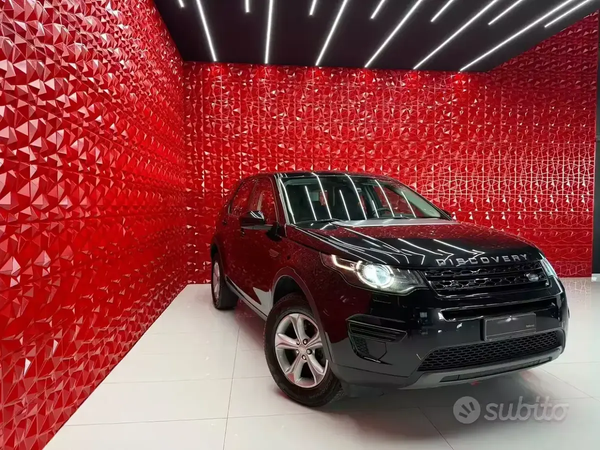 Usata Land Rover Discovery Sport HSE Luxury 150 CV (110 kW) 2016 Nero SUV