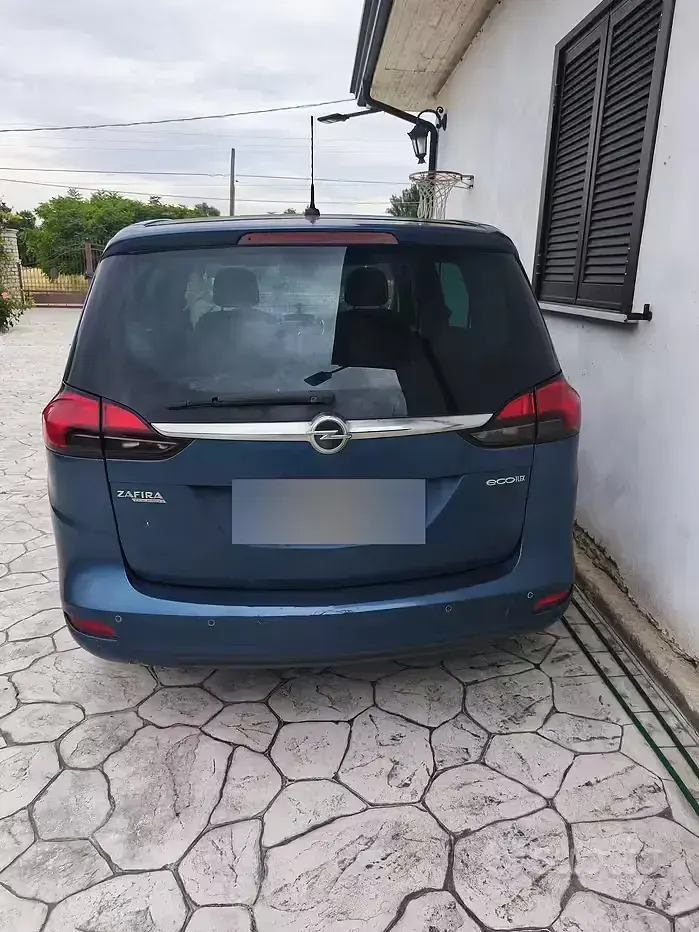 Usata Opel Zafira 150 CV (110 kW) 2012 Bluazzurro Monovolume
