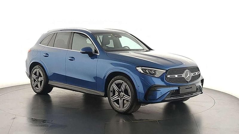 Usata Mercedes GLC300e AMG Line Premium 269 CV (197 kW) 2024 Blu metallizzato SUV