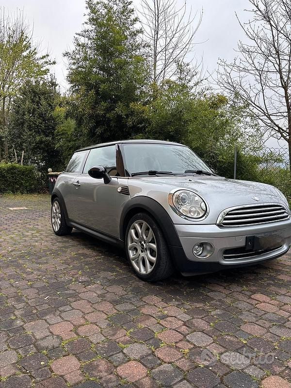 Usata Mini Cooper Chili 120 CV (88 kW) 2007 Grigio Utilitaria