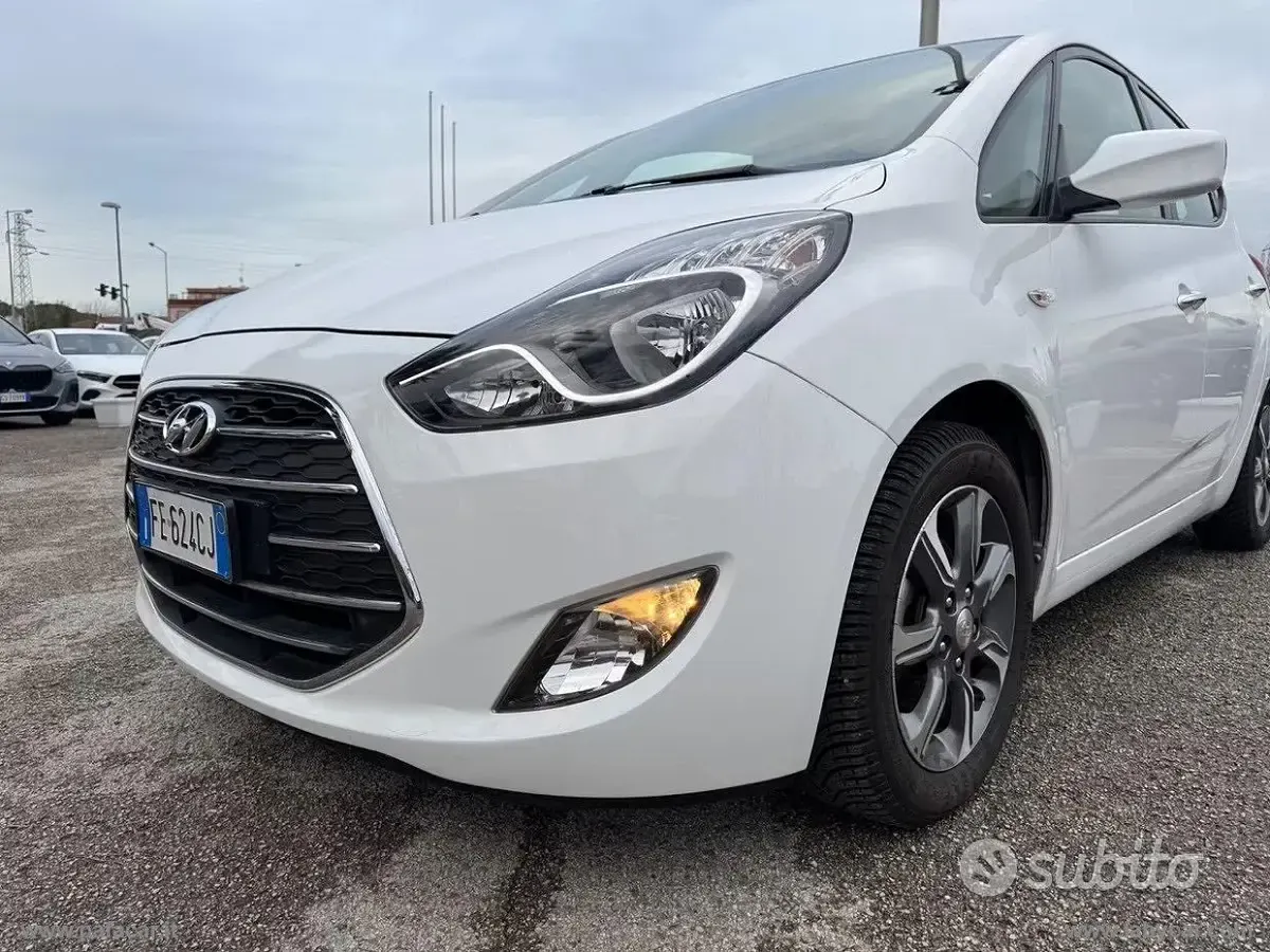 Usata Hyundai ix20 Classic 90 CV (66 kW) 2016 Bianco Utilitaria