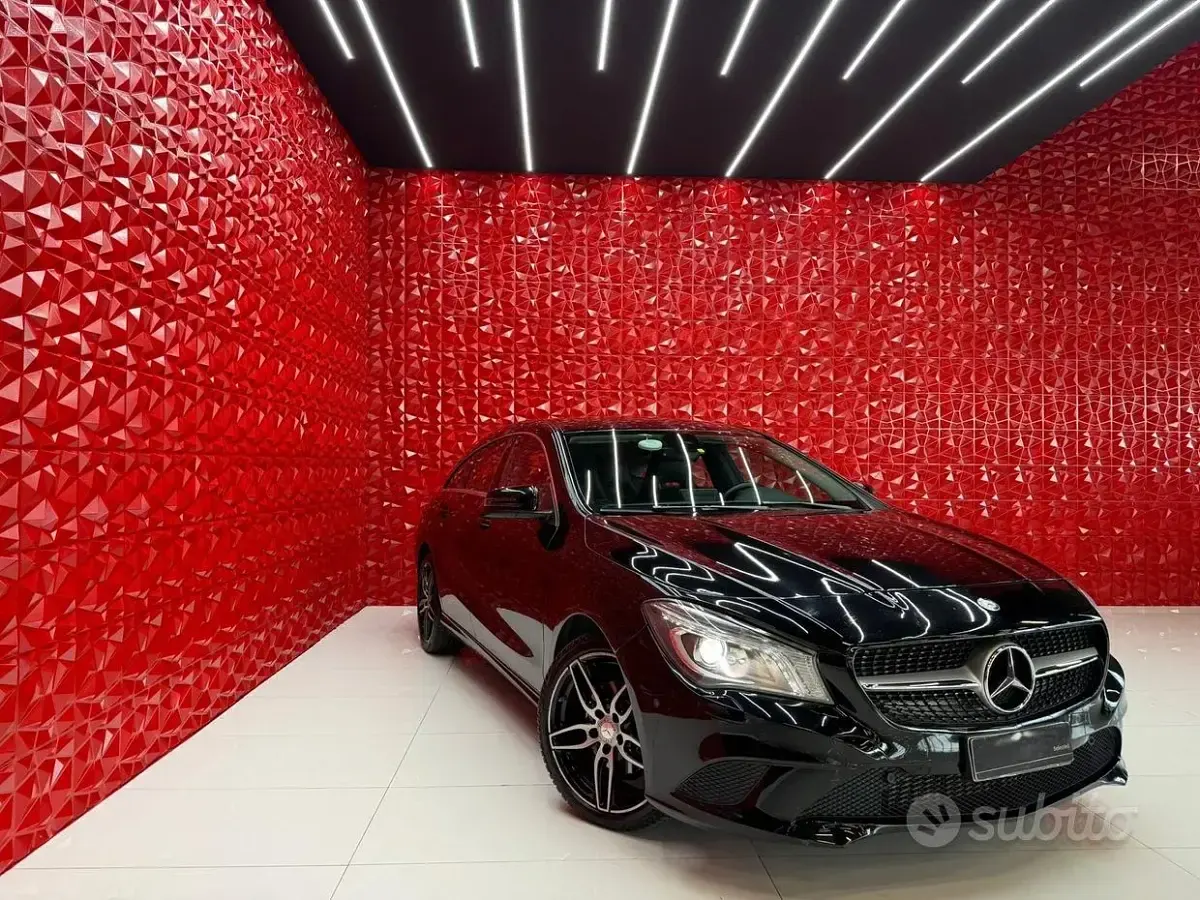 Usata Mercedes CLA200 Executive 136 CV (100 kW) 2015 Nero Coupé