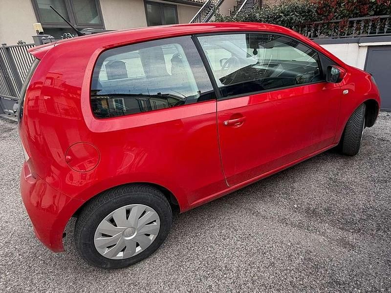 Usata Seat Mii Reference 68 CV (50 kW) 2013 Rosso Utilitaria
