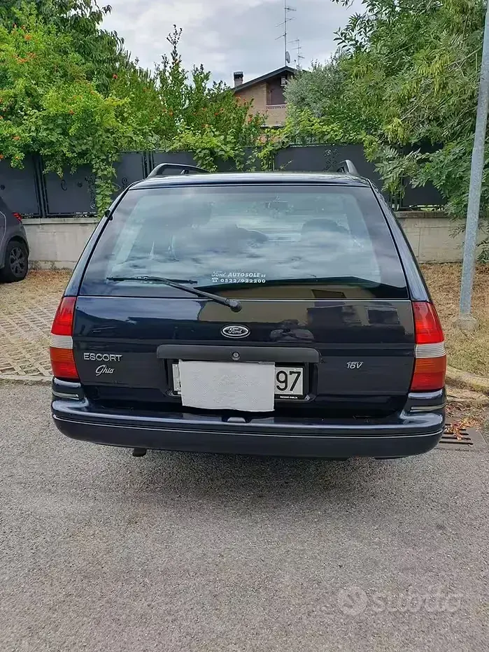 Usata Ford Escort 88 CV (64 kW) 1993 Bluazzurro Station wagon