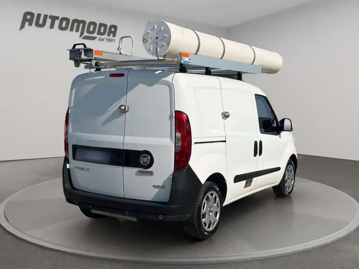 Usata Fiat Doblò 120 CV (88 kW) 2019 Bianco Monovolume