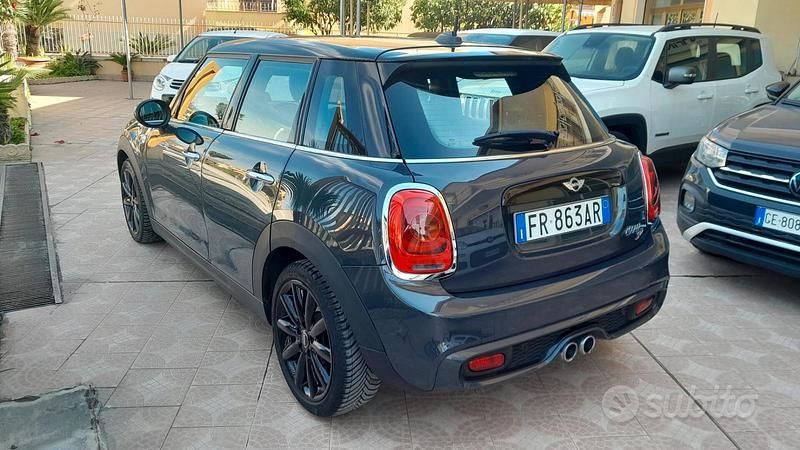 Usata Mini Cooper SD Hype 170 CV (125 kW) 2018 Grigio Utilitaria