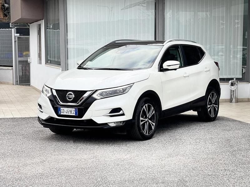 Używany Nissan Qashqai 116 KM (85 kW) 2020 Biały SUV