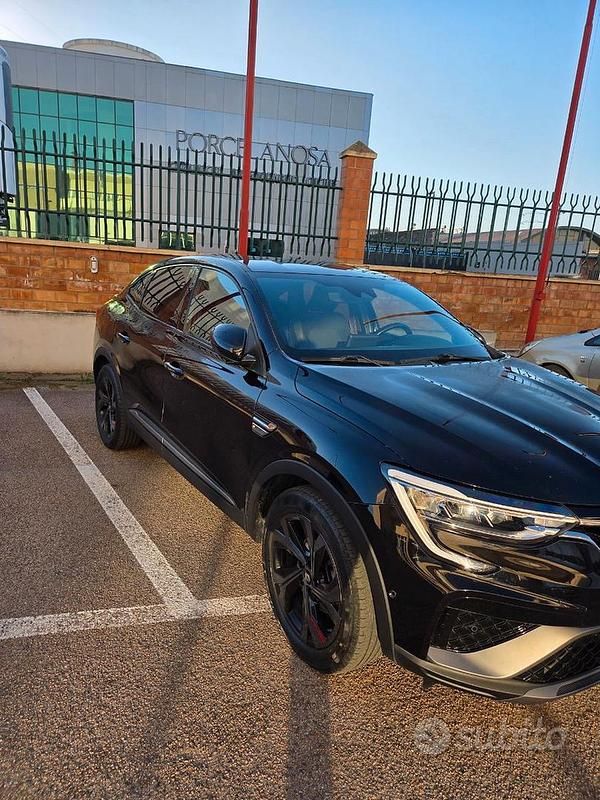 Usata Renault Arkana RS Line 145 CV (106 kW) 2022 Nero SUV