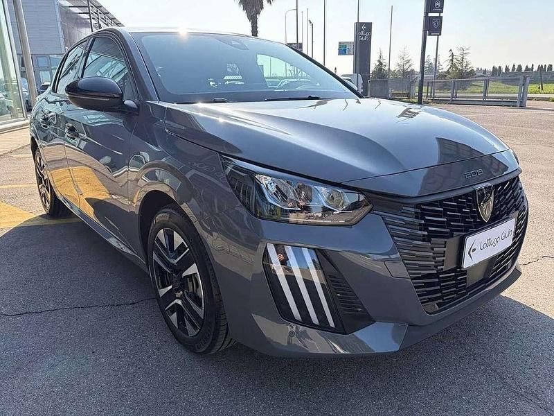 Usata Peugeot 208 Allure 136 CV (100 kW) 2025 Grigio Utilitaria