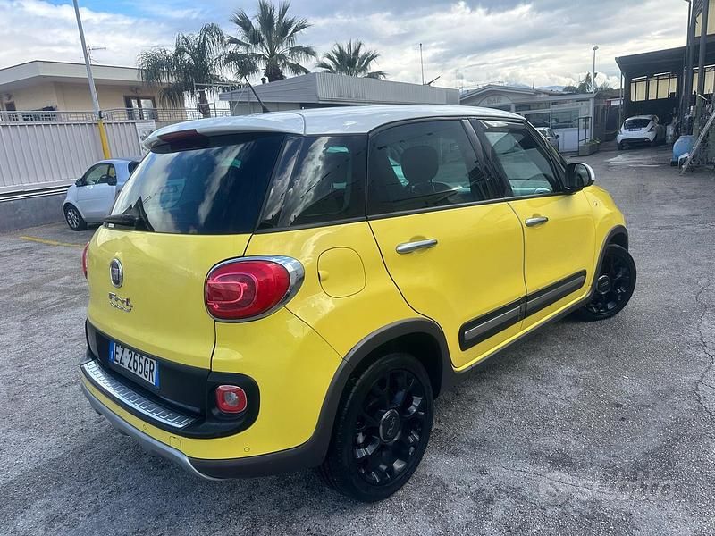 Usata Fiat 500L Trekking 105 CV (77 kW) 2013 Giallo Monovolume