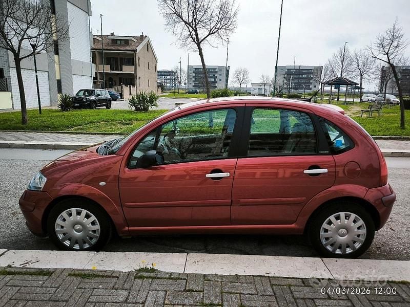 Usata Citroën C3 70 CV (51 kW) 2003 Rosso Berlina