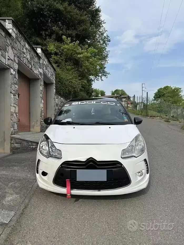 Usata Citroën DS3 111 CV (81 kW) 2012 Bianco Utilitaria