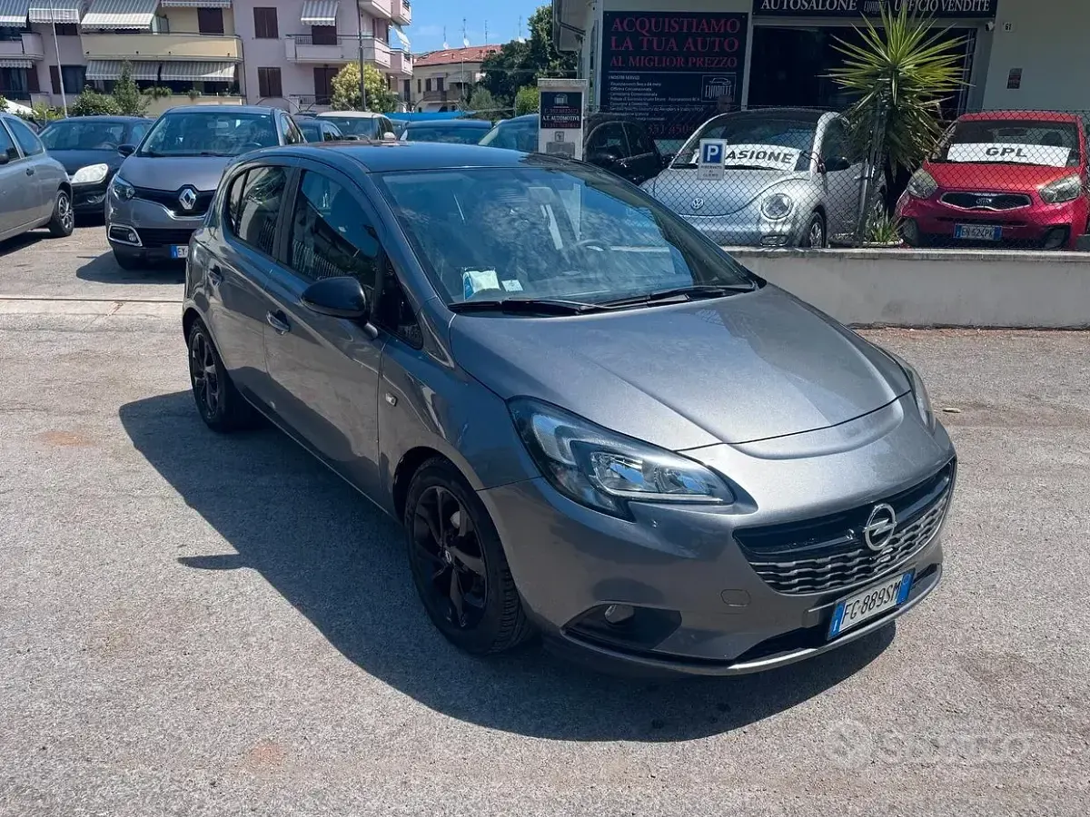 Usata Opel Corsa Innovation 90 CV (66 kW) 2017 Grigio Utilitaria