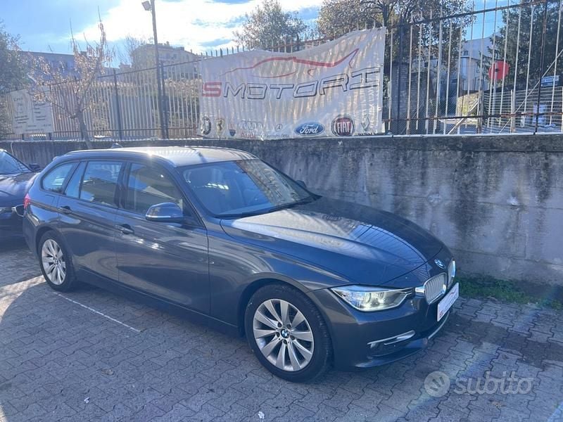 Grigio Usata 2013 BMW 320 Luxury Line Station wagon | 7498 € (Ottimo prezzo) - Immagine 1/4